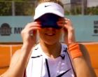 Елена Веснина в рамках челленджа выполнила несколько подач с закрытыми глазами (Видео) Елена Веснина в рамках челленджа выполнила несколько подач с закрытыми глазами (Видео)