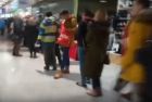 К Самедову за автографом выстроилась 100-метровая очередь (Видео) К Самедову за автографом выстроилась 100-метровая очередь (Видео)