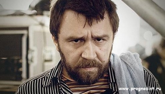 Серега пришел домой из конторы