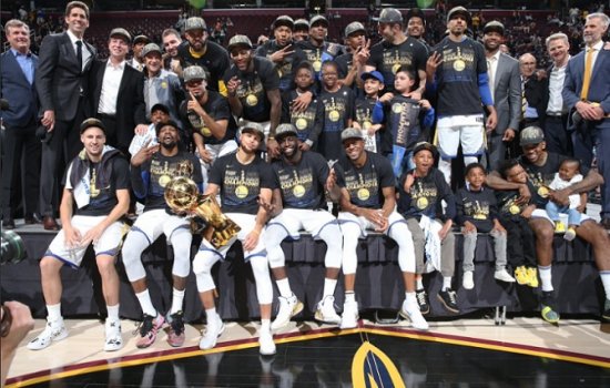 Голден Стэйт в 4-ый раз обыграл Кливленд и стал чемпионом НБА-2017/18