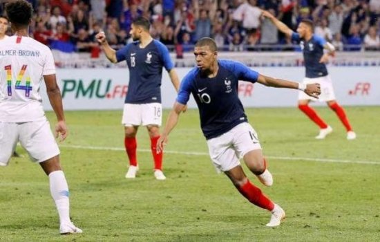 Франция – Австралия: Когда играют, по какому каналу и в какое время трансляция