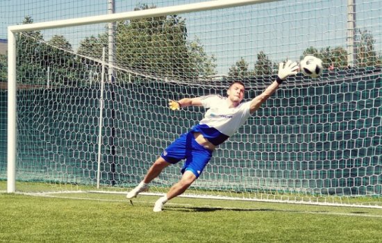 Артём Дзюба стал новым вратарём сборной России