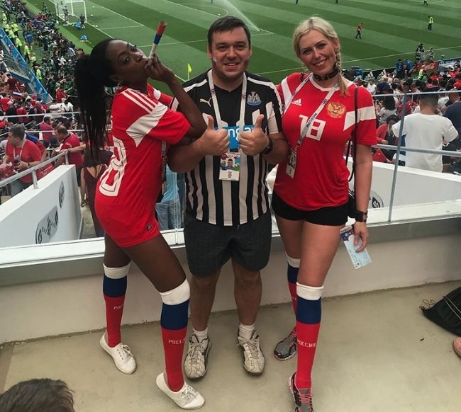 Самые эффектные фанатки на матче ЧМ-2018 Россия – Испания: фото Самые эффектные фанатки на матче ЧМ-2018 Россия – Испания: фото