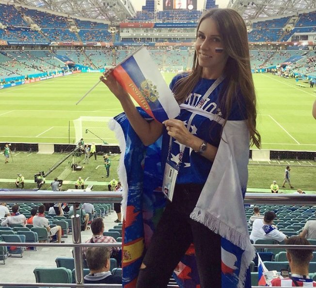 Соблазнительные болельщицы на матче ЧМ-2018 Россия – Хорватия: фото Соблазнительные болельщицы на матче ЧМ-2018 Россия – Хорватия: фото