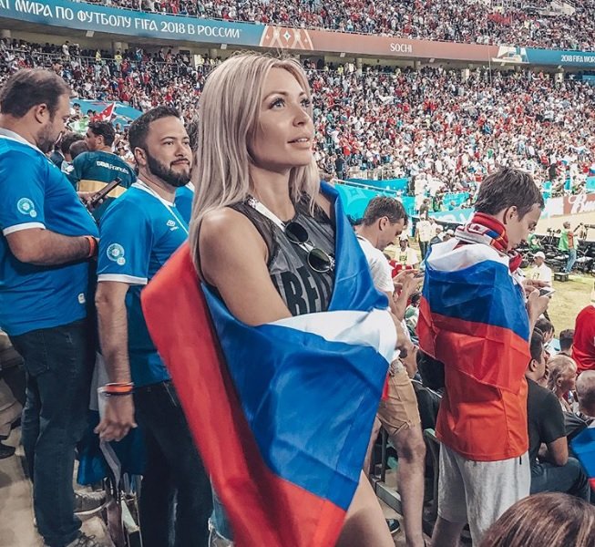 Соблазнительные болельщицы на матче ЧМ-2018 Россия – Хорватия: фото Соблазнительные болельщицы на матче ЧМ-2018 Россия – Хорватия: фото