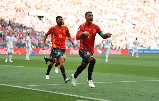 Россия – Испания. Автогол Игнашевича. ВИДЕО