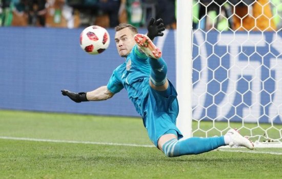 Акинфеева сразу после игры с Испанией забрали на допинг-проверку