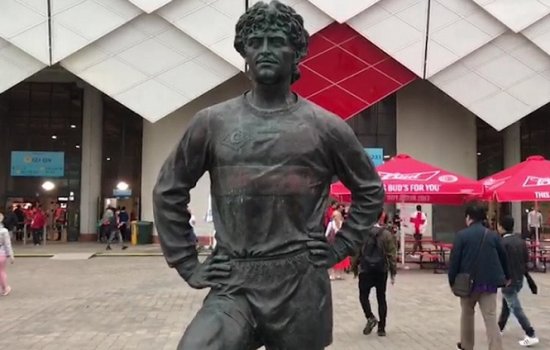 Осквернивший памятник Черенкову английский хулиган задержан полицией: фото