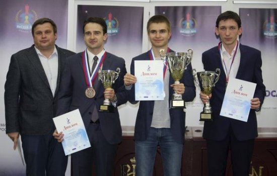 Шахматы: Алексей Сарана выиграл Высшую лигу