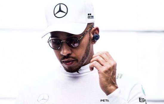 Формула-1: Хэмилтон продолжит выступать за "Мерседес"
