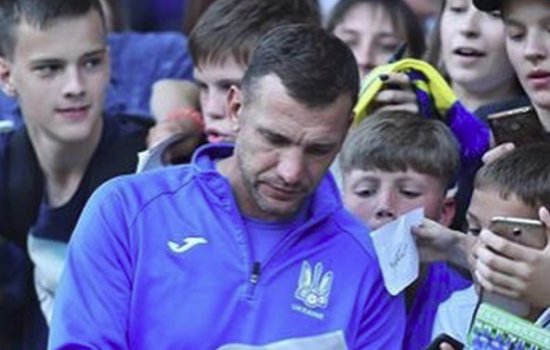 Шевченко продолжит тренировать сборную Украины до 2020 года