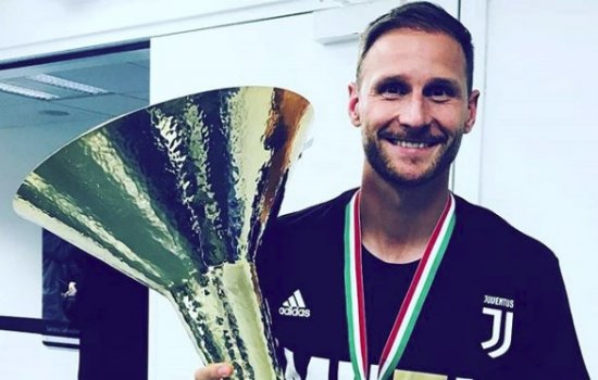 Защитник "Шальке" может перейти в "Локомотив"