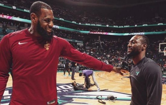 С Леброна Джеймса сняли шорты