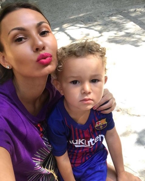 Супруга и сын Жиркова чуть было не утонули на отдыхе в Марбелье Супруга и сын Жиркова чуть было не утонули на отдыхе в Марбелье