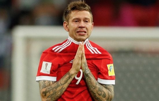 Смолов угодил в аварию и разбил автомобиль за 9 млн рублей (ФОТО)