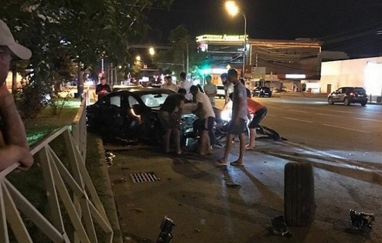 Смолов угодил в аварию и разбил автомобиль за 9 млн рублей (ФОТО)