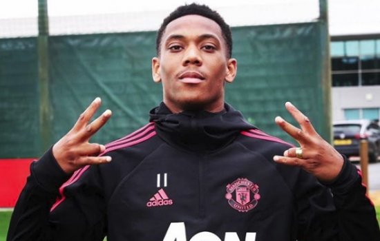 МЮ «кинули» Марсьяля на 224 тысячи евро