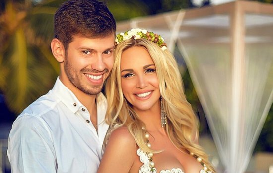 Бывшая жена Смолова Виктория Лопырева