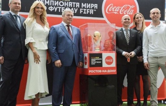 Бывшая жена Смолова Виктория Лопырева