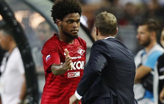 Луис Адриано будет оштрафован Спартаком за удаление в матче с ПАОКом