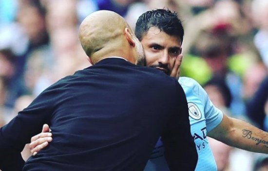 Гвардиола поцеловал Агуэро за хет-трик (Видео)