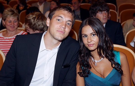 Жена футболиста Артёма Дзюбы Кристина