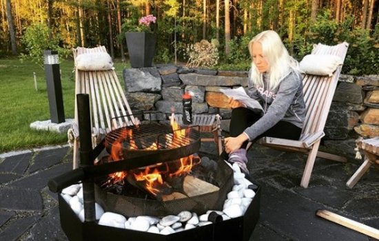 Привлекательные биатлонистки в купальниках: фото