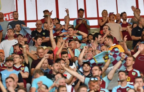 Болельщика Бернли ранили ножом в Греции перед матчем с Олимпиакосом