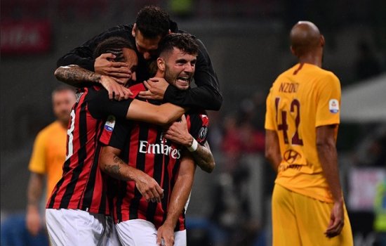 Милан вырвал победу у Ромы в компенсированное время: голы, обзор матча (Видео)