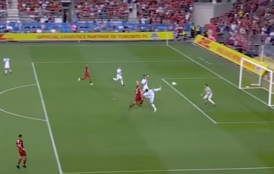 Ибрагимович забил 500-й гол в стиле «Шаолинь» (Видео)