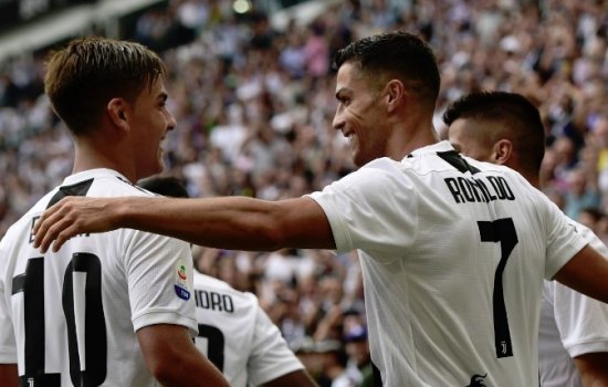 Роналду сделал дубль за Ювентус  и помог победить (Видео)