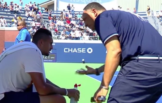 Судья «помог» Киргиосу и лишился работы (Видео)