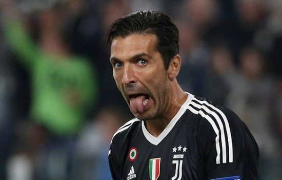 Голы Буффона позволят посетителям парижских ресторанов получить бесплатную пиццу