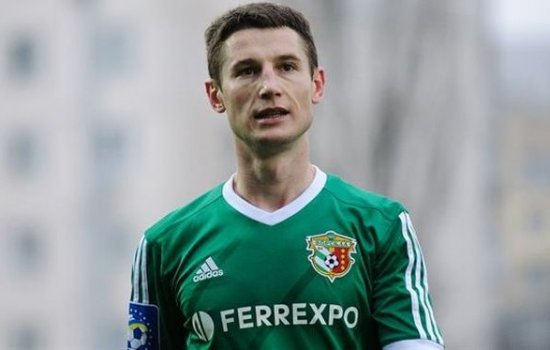 Украинский футболист «облился слюнями» перед игрой с Арсеналом (Видео)