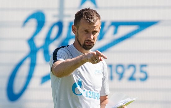 Семак отметил отличную сочетаемость в атаке Дзюбы и Кокорина