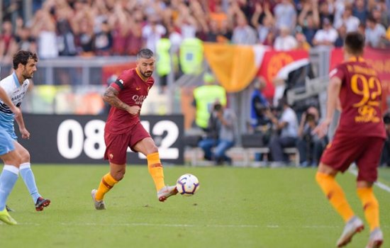 Рома оказалась сильнее Лацио в римском дерби: голы, обзор матча (Видео)