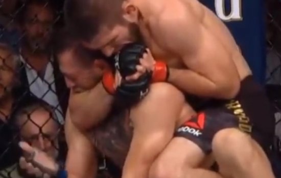 Хабиб «задушил» Конора, но ему не отдали чемпионский пояс: обзор боя (Видео)