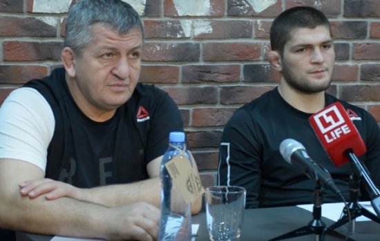 Отец Нурмагомедова обещает жёстко наказать Хабиба за драку после боя с Конором