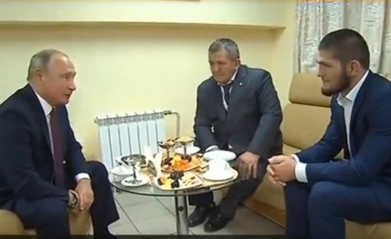 Путин лично поздравил Хабиба Нурмагомедова с победой (Видео)