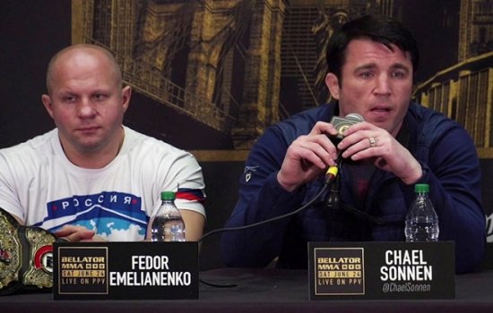 Емельяненко – Соннен: видео дуэли взглядов и открытых тренировок Емельяненко – Соннен: видео дуэли взглядов и открытых тренировок
