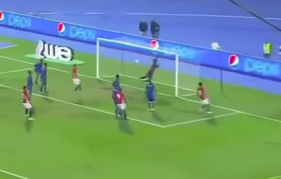 Салах забил курьезный гол с углового удара (Видео)