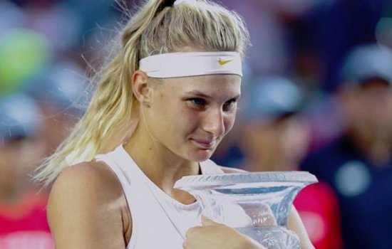 Даяна Ястремска: горячие фото в купальнике (Инстаграм)