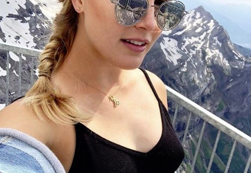 Эжени Бушар: откровенные инстаграм фото в купальнике Эжени Бушар: откровенные инстаграм фото в купальнике
