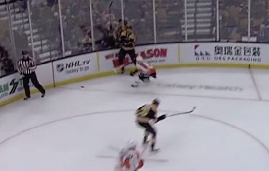 Здено Хара забил шикарный гол через всю площадку (Видео)