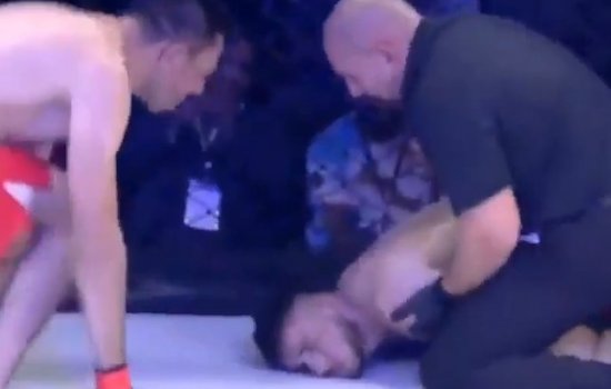 Пакистанец Наджам Кхан «отправил в астрал» соперника в ММА в стиле ниндзя (Видео)