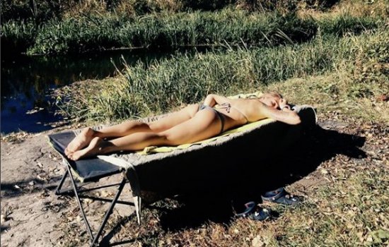 Елена Никитина: откровенные фото в купальнике (Инстаграм)