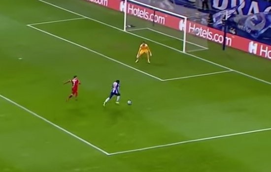 Локомотив в 4-й раз подряд «пустили под откос» в Лиге чемпионов: голы, обзор матча против Порту (Видео)