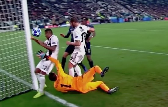 Манчестер Юнайтед двумя стандартами за 3 минуты вырвал победу у Ювентуса: голы, обзор матча (Видео)