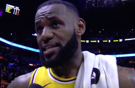 Леброн набрал рекордные в сезоне 51 очко и помог победить в гостях Майами (Видео)