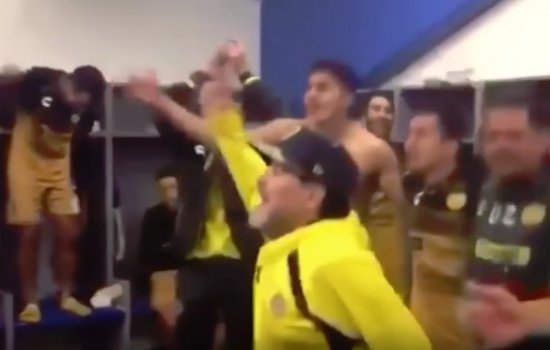 Диего Марадона спел, сплясал и дал «убойное» интервью (Видео)